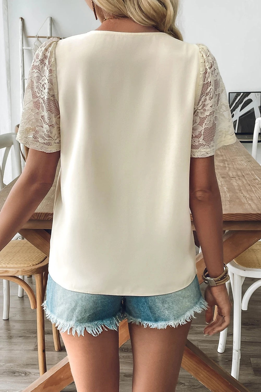 Beige Scalloped Edge Lace Patchwork Sleeve Blouse